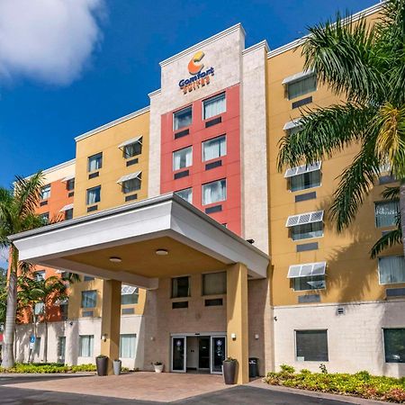 Comfort Suites Fort Lauderdale Airport South & Cruise Port Dania Beach Exterior foto