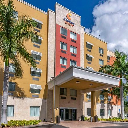 Comfort Suites Fort Lauderdale Airport South & Cruise Port Dania Beach Exterior foto